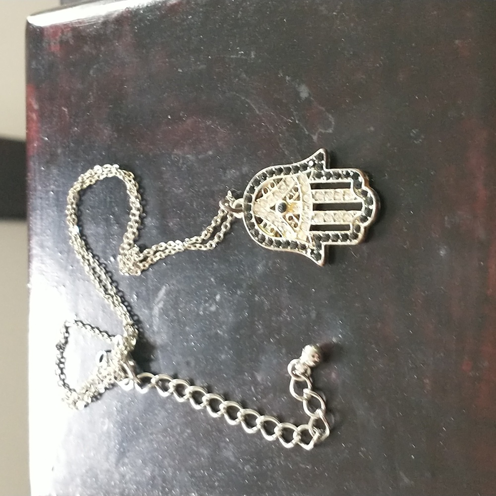 Hamsa necklace